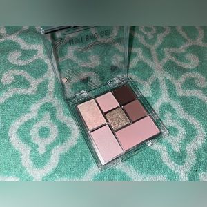 Eyeshadow Palette